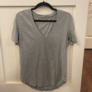 Lululemon gray striped T-shirt